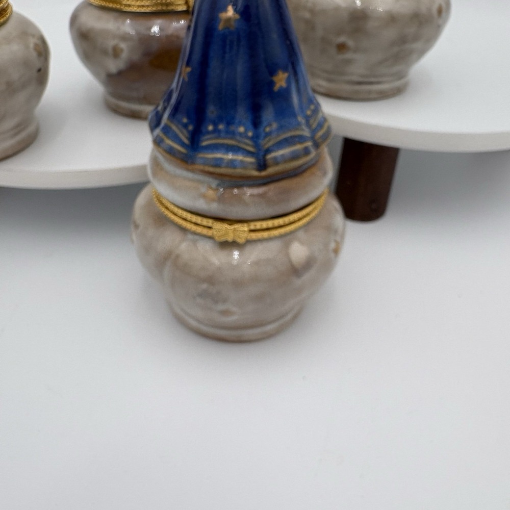 Set Of 4 Angel Trinket Box‎ with Instrument and Stars Hinged 6" Tall Vintage - Picture 4 of 15